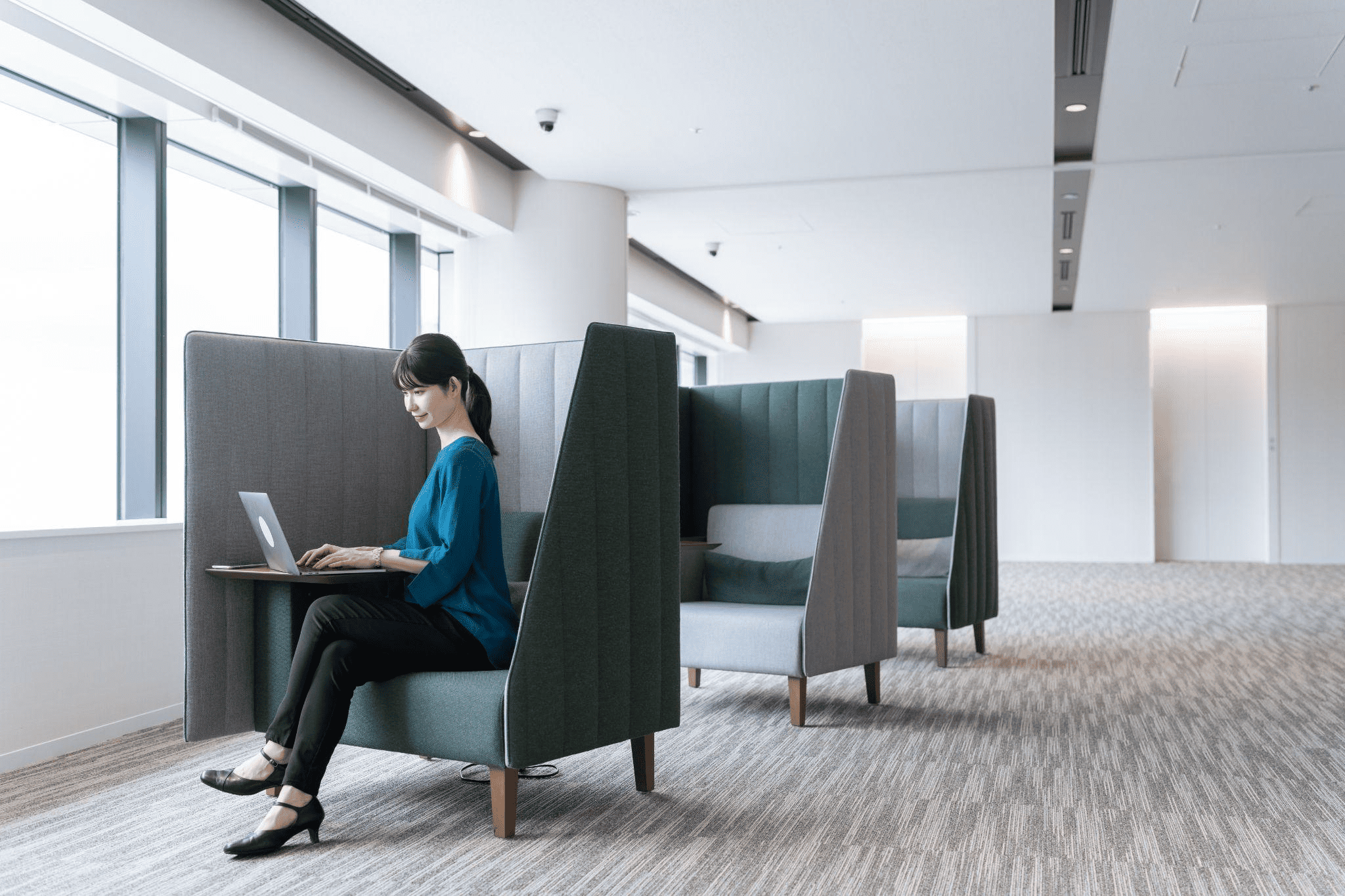企業がオフィス改装を検討するきっかけとは